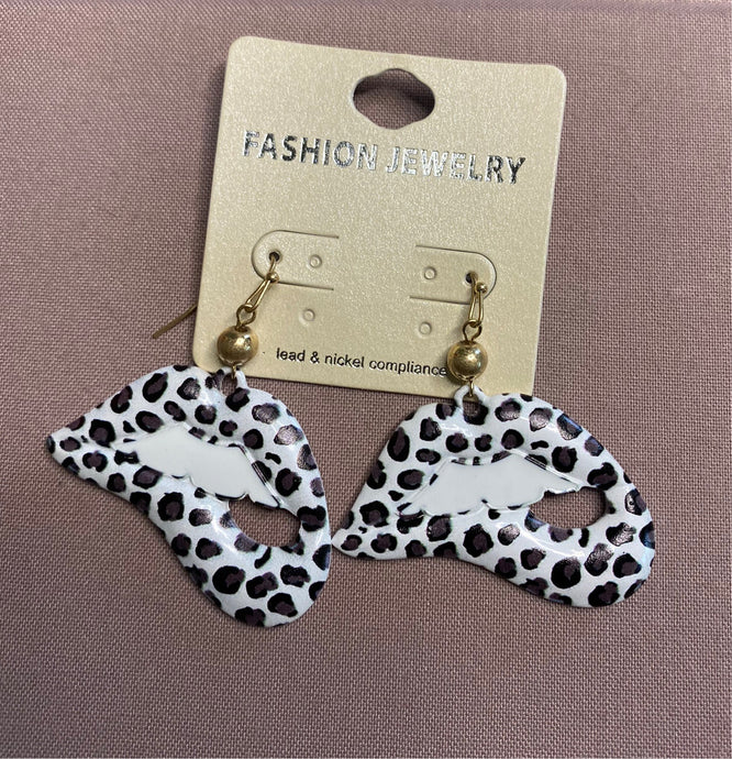 Leopard Lip Earrings